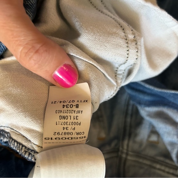 Abercrombie Ultra High Rise 90s Jeans - Picture 6 of 6